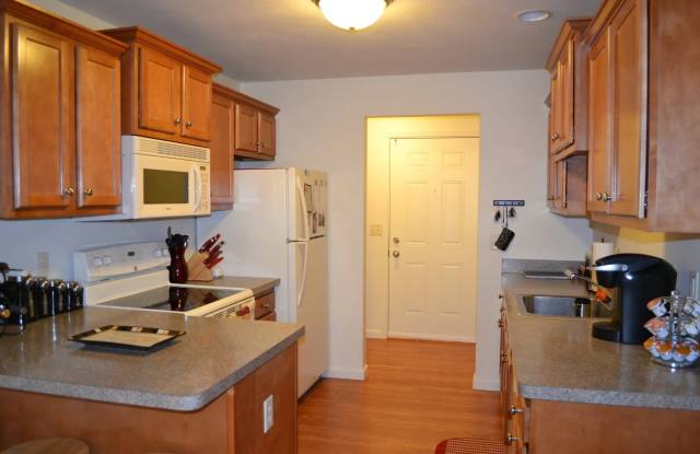 Photo of Clayton Manor Apartments