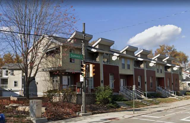 Photo of Summit at 17th