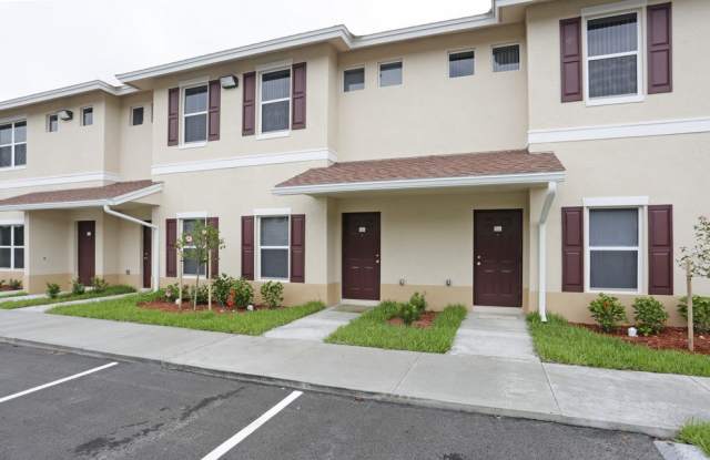 Mirage Bay Rental Townhomes