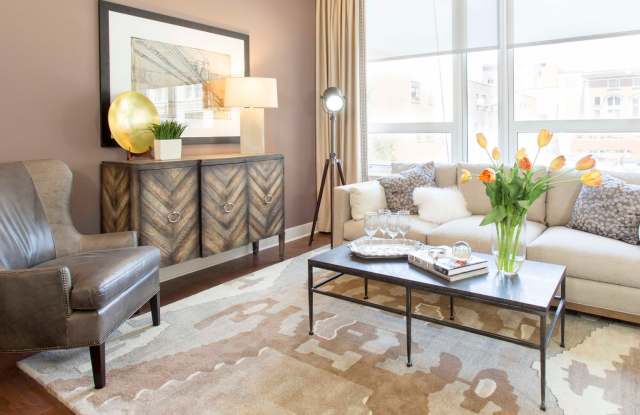 Photo of 1900 Arch Apartments