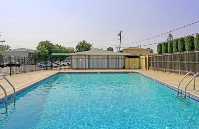 Sur Apartments