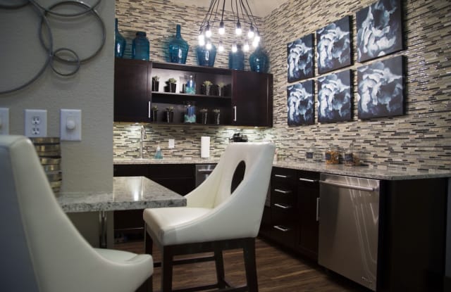 Fox Ridge Apartments - Longmont, CO apartments for rent