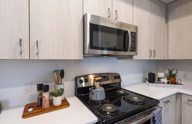 Sterling Fifth Street - Student Housing