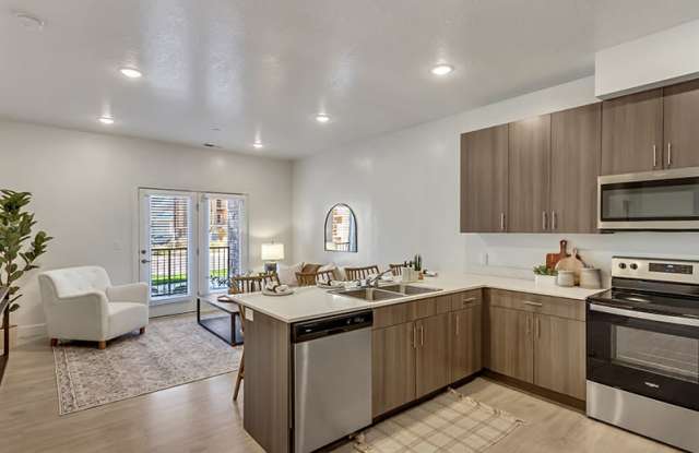 Photo of Ridgeline Parkway Apartments