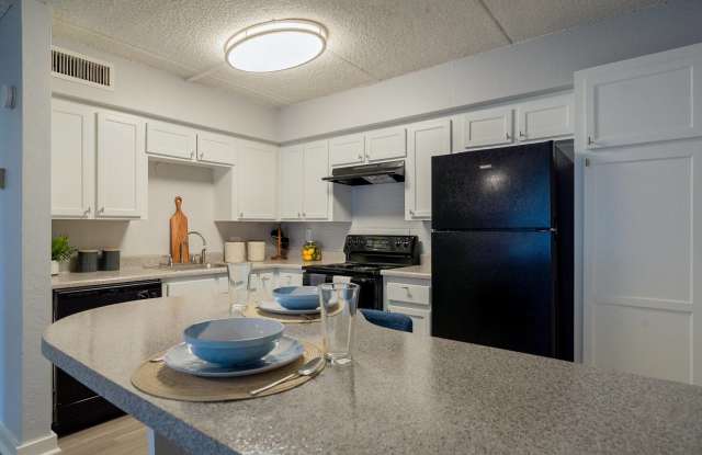 Water's Edge Apartments