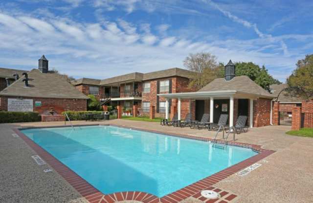 Towne Oaks II