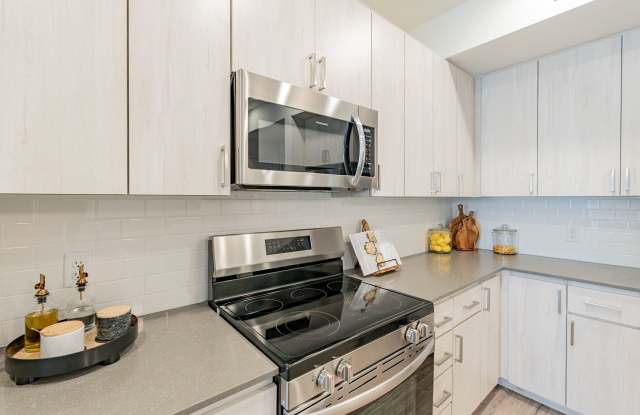 Photo of Falls at Crismon Commons