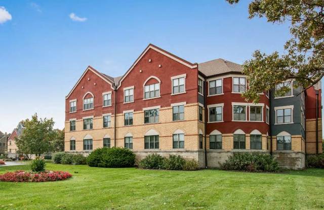 Lake Oaks Apartments