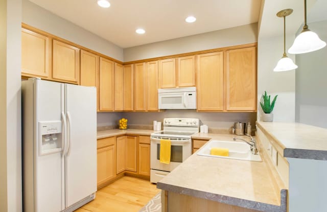Regency Hill Apartments