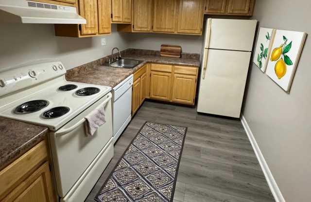 Towne Crest Apartments