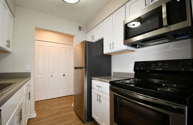 Regency Park Apartments