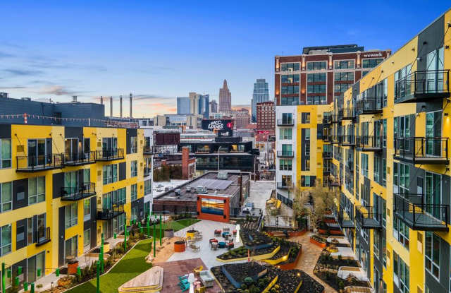 1989 Main Apartments