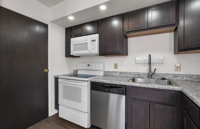 Hamilton Arms Apartments