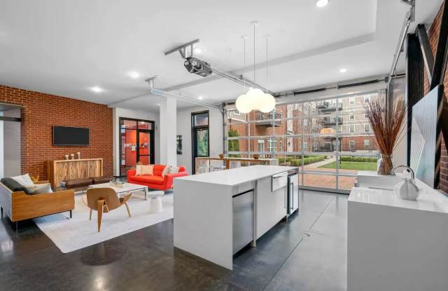 StateHouse Highline on 9th - Student Housing