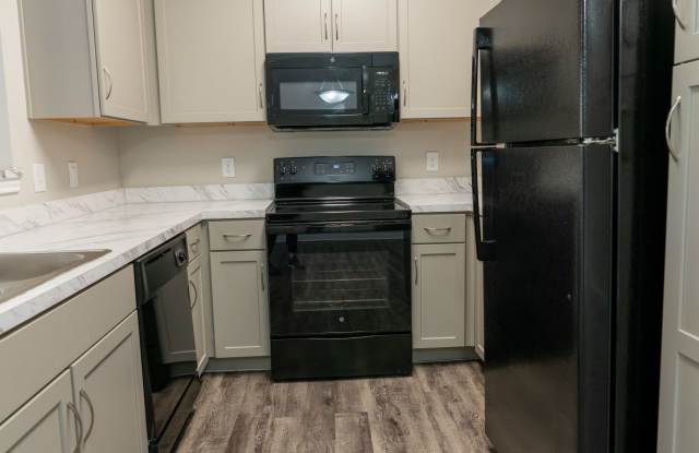 Photo of Heritage at Hooper Hill Apartments