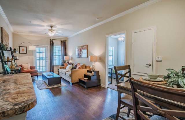 Oxford at Tech Ridge