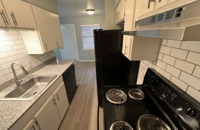 Photo of The Hampton Gardens Apartments
