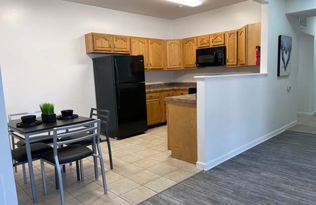 Maverick Apartments - STUDENT HOUSING