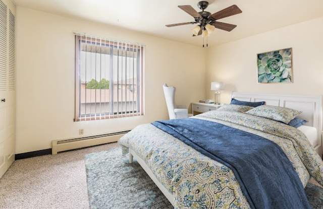 Photo of Fox River Bluff Apartments