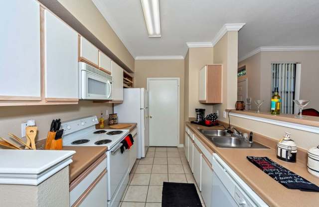 Saddle Brook Apartments