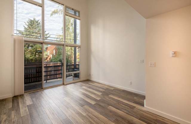 Summit Chalet Apartments