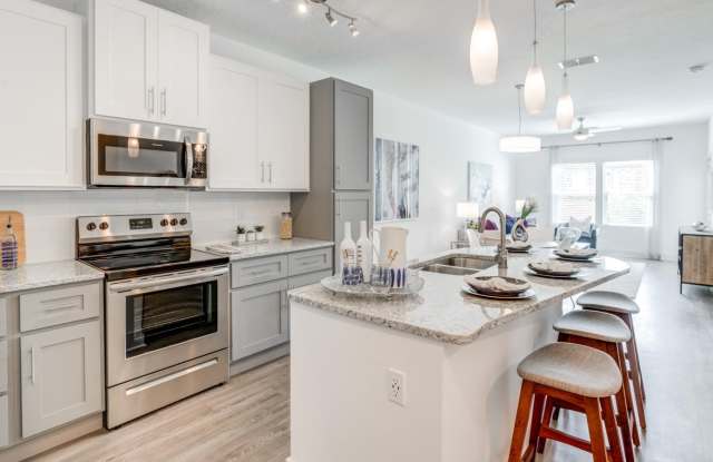 Venice Isles Luxury Apartments