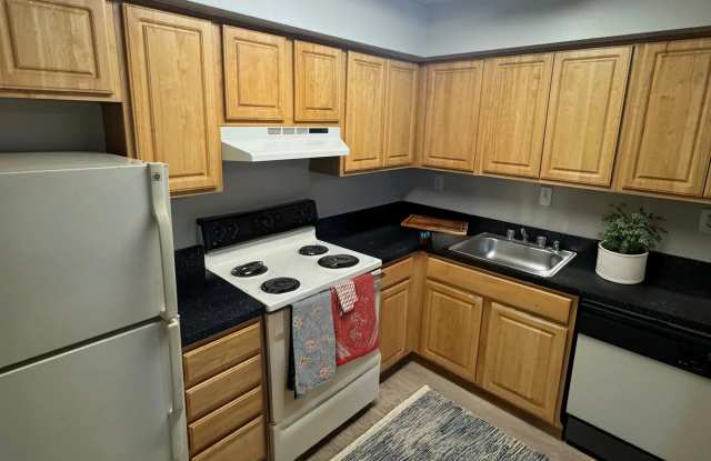 Photo of Towne Crest Apartments