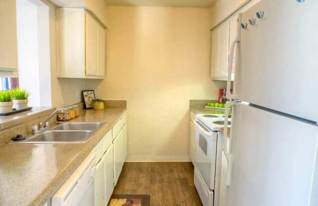 Auburn Glen Apartments