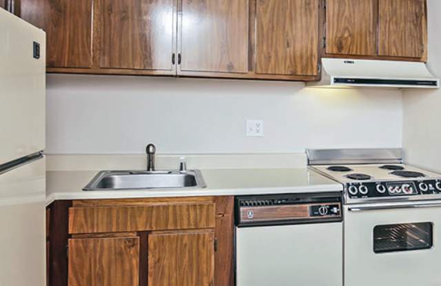 Burnam Woods Apartments