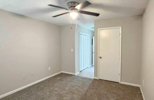 Stonehenge Apartments