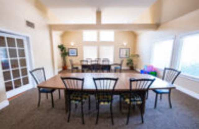 Castlegate Apartment Homes