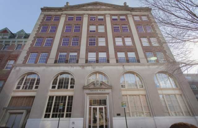 Photo of 320 Walnut Street