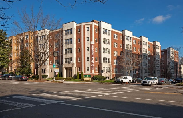 Photo of La Reine Apartments