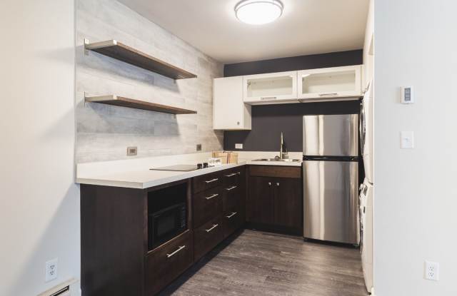 Cambridge House Apartments - Student Housing