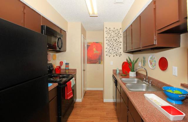 Photo of Avistar at the Crest