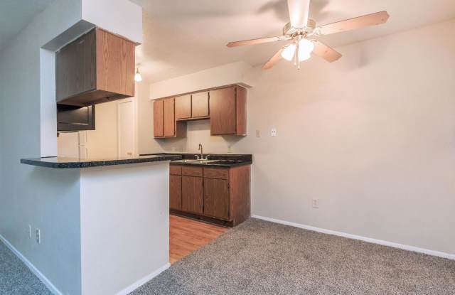 Stone Hollow Apartments