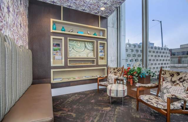 800 Tower City Club Apartments