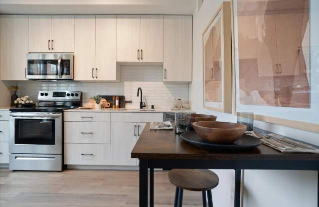 Photo of 3725 Stinson