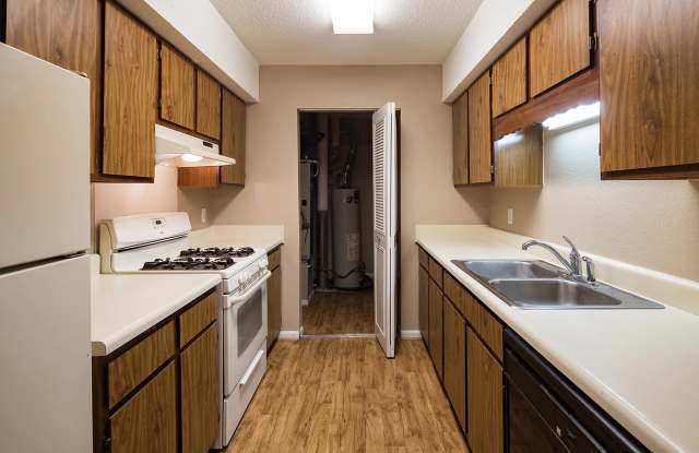 The Landings on Silver Lake