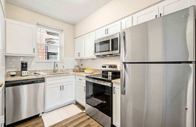 Photo of Lyric on Lyndover