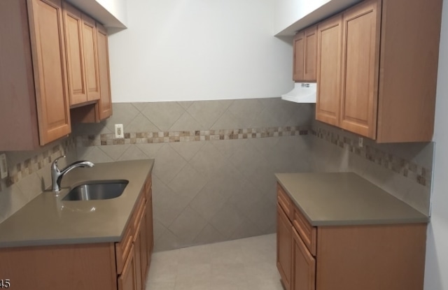 561 Mcbride Ave Woodland Park Nj Apartments For Rent