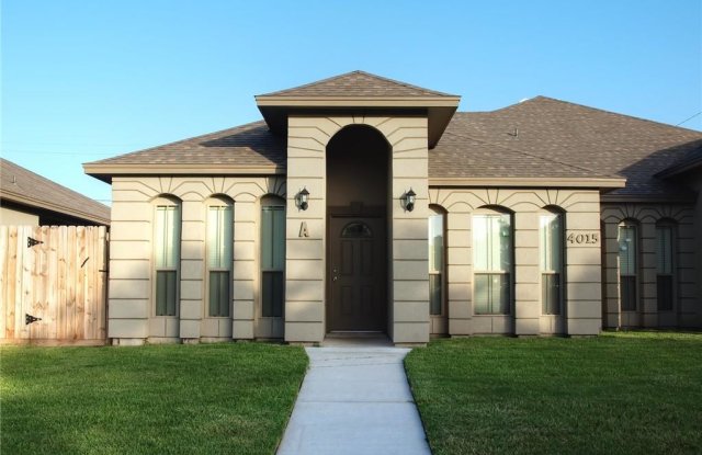 4015 Oak Bay Dr Corpus Christi Tx Apartments For Rent