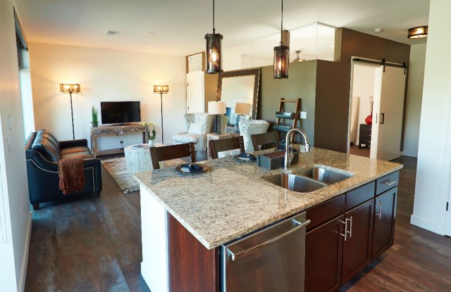 Ironworks at Keystone - Indianapolis, IN apartments for rent