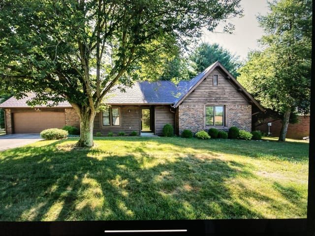 1633 S Greenfield Court Bloomington IN apartments for rent