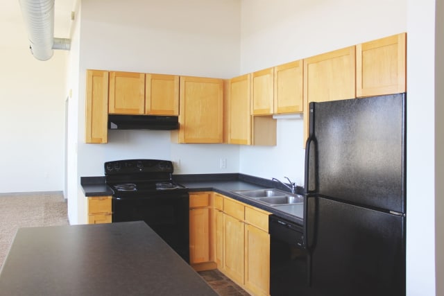 Midtown Exchange Minneapolis Mn Apartments For Rent [ 427 x 640 Pixel ]