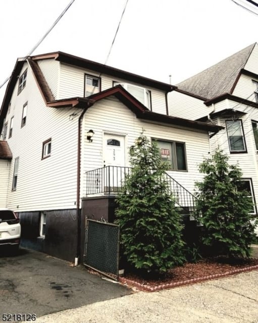 293 Mcbride Ave Paterson, NJ apartments for rent