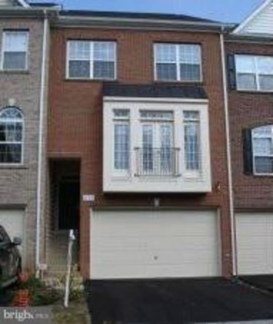 4533 ENGLISH HOLLY DRIVE Fair Oaks, VA apartments for rent