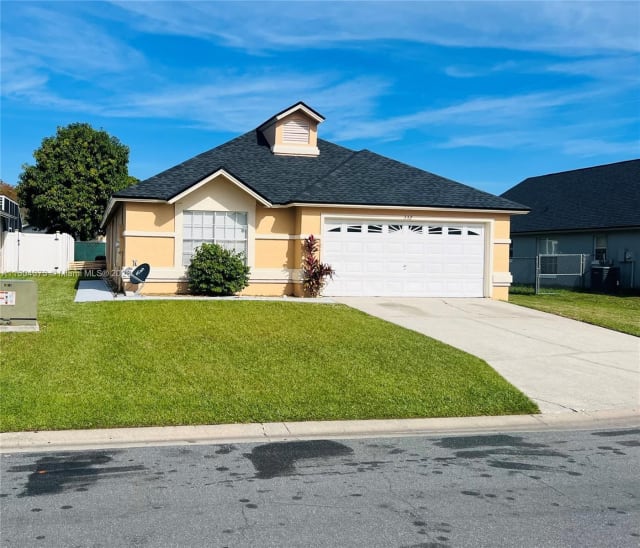 332 OCEANSIDE CT Buenaventura Lakes, FL apartments for rent