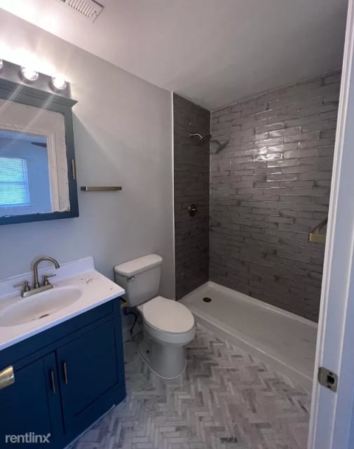 4 PYRACANTHA COURT Greensboro NC apartments for rent