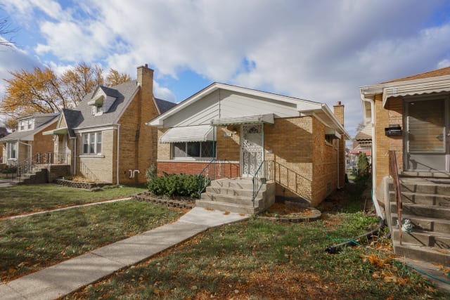 3118 North Oak Park Avenue - Chicago, IL apartments for rent